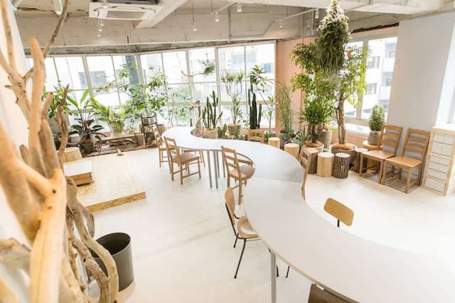 イムオム丸の内