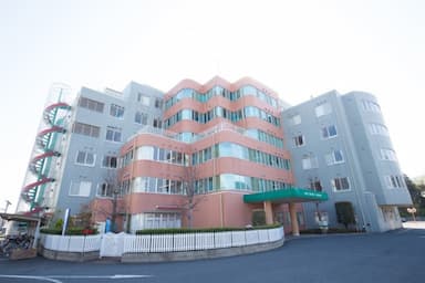 介護老人保健施設ゆりの木